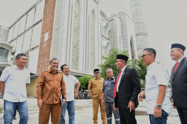 Gubernur ‘Soft Launching’ Pemakaian Masjid Agung Sumut yang Baru 3 September 2023